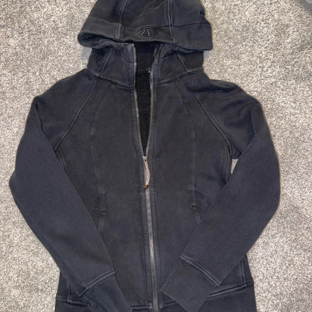 lululemon athletica Black Hoodie - Picture 2 of 3